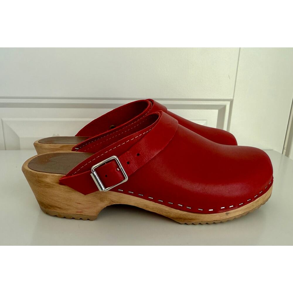 MIA ALMA Red Leather Clog - Sweden - Size 7.5 / EU 38